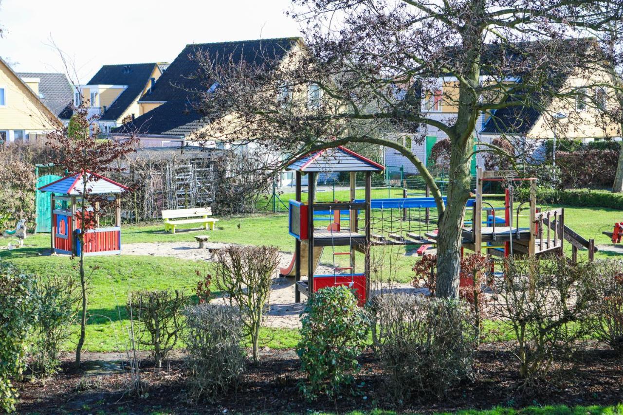 Vakantiewoning 114 in villapark de oesterbaai Wemeldinge Buitenkant foto