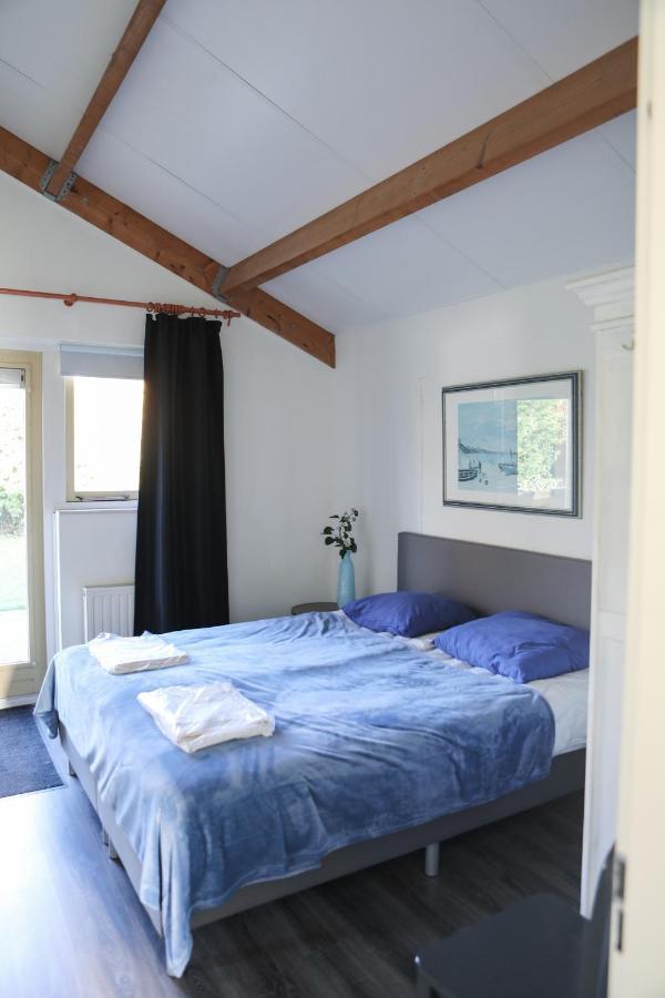 Vakantiewoning 114 in villapark de oesterbaai Wemeldinge Buitenkant foto